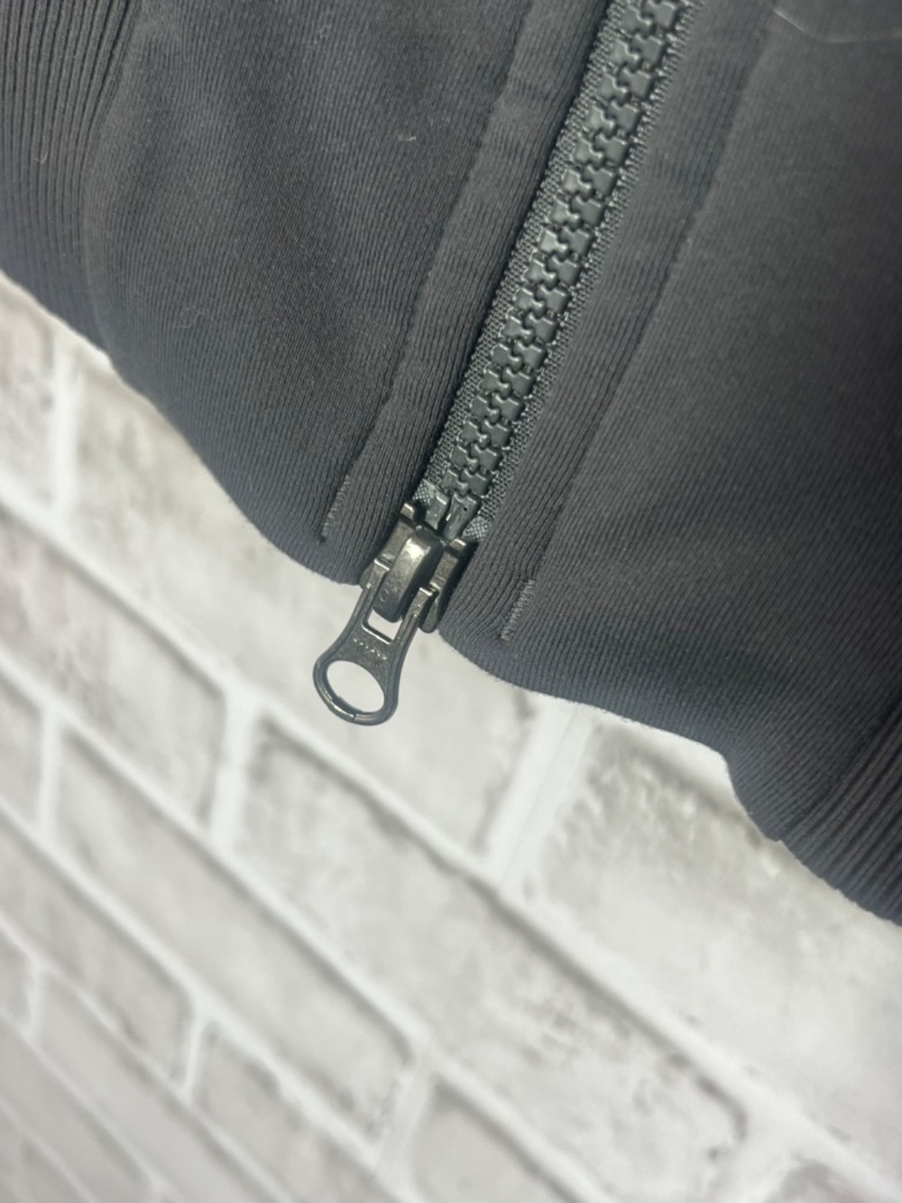 |•LULULEMON•| Black & Gray Full Zip Athletic Performance Jacket Men’s Medium - Picture 9 of 12